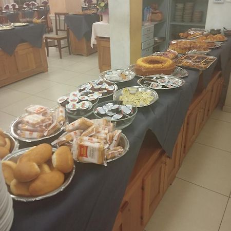 אבדיאה סאן סלבטורה Hotel Adriana מראה חיצוני תמונה