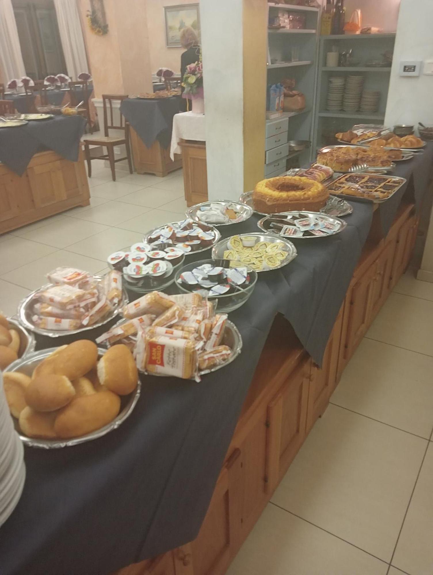 אבדיאה סאן סלבטורה Hotel Adriana מראה חיצוני תמונה