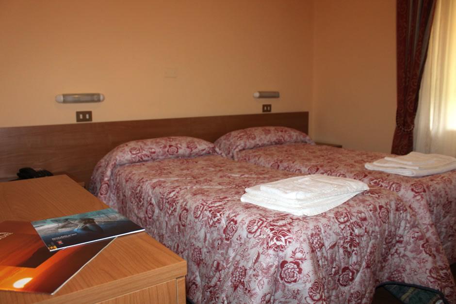 אבדיאה סאן סלבטורה Hotel Adriana מראה חיצוני תמונה